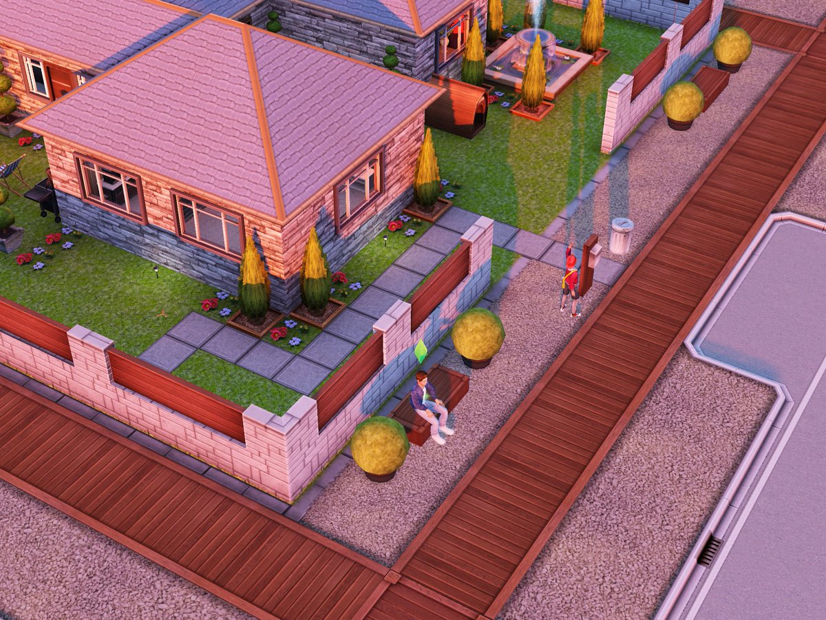 DerekSimsYT's tweet image. Wow the sunset in The Sims FreePlay is so cool with the new lighting update!! 

#TheSims #TheSimsFreePlay #TSFP