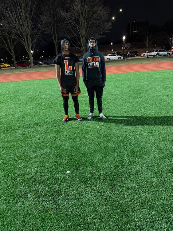 Rโmon โ๐๐ป.๐๐ฎ๐ธ๐ป๐ฐ๐ฎโ George โ27 (@rmongeorge_10) on Twitter photo Great first session with #linebacker <a href="/DracoSmith23/">Coach Draco</a>
<a href="/mpsmurk23/">Milen Porter</a>
<a href="/PrepRedzoneIL/">Prep Redzone Illinois</a>
<a href="/BigBamBino94_/">Coach Lance</a>
<a href="/sixstarfootball/">Six Star Football | PLUS+</a>
<a href="/EDGYTIM/">Timothy โEDGYTIMโ OHalloran</a>
<a href="/CoachBigPete/">Peter "Coach Big Pete" Leinweber</a>
<a href="/DeepDishFB/">DEEP DISH FOOTBALL</a>
<a href="/JennyCz27/">Jenny Czerwonka</a> Great first session with #linebacker <a href="/DracoSmith23/">Coach Draco</a>
<a href="/mpsmurk23/">Milen Porter</a>
<a href="/PrepRedzoneIL/">Prep Redzone Illinois</a>
<a href="/BigBamBino94_/">Coach Lance</a>
<a href="/sixstarfootball/">Six Star Football | PLUS+</a>
<a href="/EDGYTIM/">Timothy โEDGYTIMโ OHalloran</a>
<a href="/CoachBigPete/">Peter "Coach Big Pete" Leinweber</a>
<a href="/DeepDishFB/">DEEP DISH FOOTBALL</a>
<a href="/JennyCz27/">Jenny Czerwonka</a>