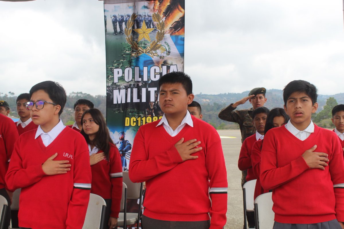 Se llevó a cabo acto cívico en conmemoración al  Día Internacional del Agua, contando con la participación de docentes y alumnos del  Instituto Nacional de Educación Básica República de Austria del municipio de San Juan Sacatepéquez.