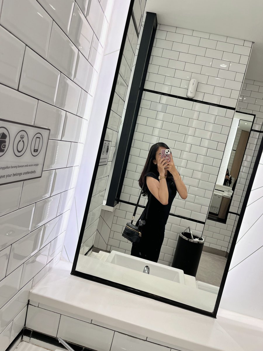 ListenToMcr's tweet image. 🤌🏻