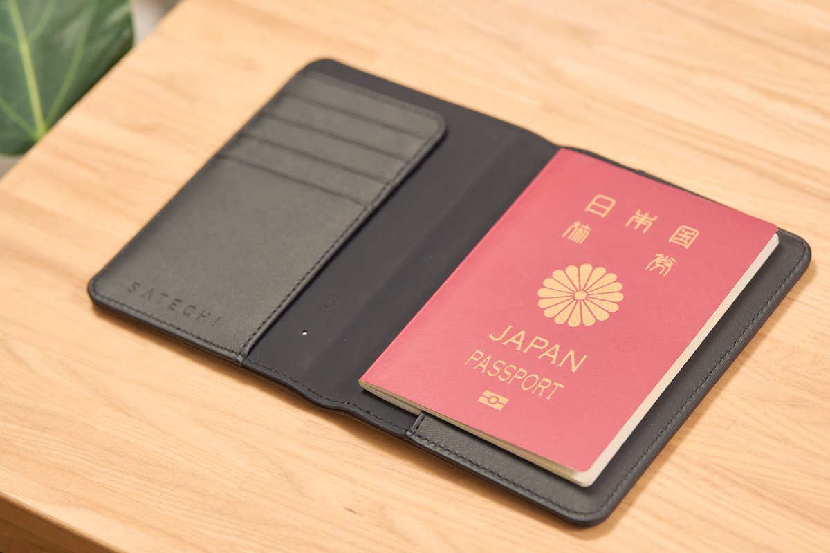 jaga_farm's tweet image. おはようございます。

今日から韓国に飛び立ってきます✈️

今回もSatechiのFind My対応 ヴィーガンレザー パスポートケースにお世話になります。
海外渡航中パスポート大事なので、探すに対応できるのは安心です☺️

#satechi
#pr