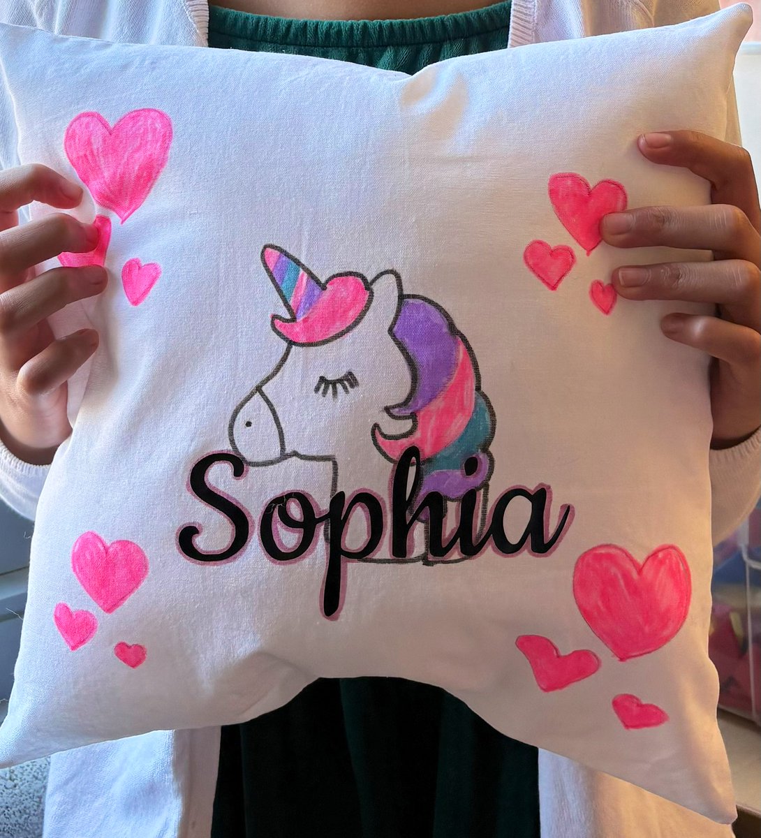 Rosemary Skea (@ms_skea) on Twitter photo Students explored math concepts in fabrics from around the world. They applied their understand of transformations of shapes to design their own fabric pillows! They cut vinyl designs with the Cricut for their free choice side! <a href="/FairviewPSPDSB/">Fairview Public School (PDSB)</a> #creativity #math #art Students explored math concepts in fabrics from around the world. They applied their understand of transformations of shapes to design their own fabric pillows! They cut vinyl designs with the Cricut for their free choice side! <a href="/FairviewPSPDSB/">Fairview Public School (PDSB)</a> #creativity #math #art