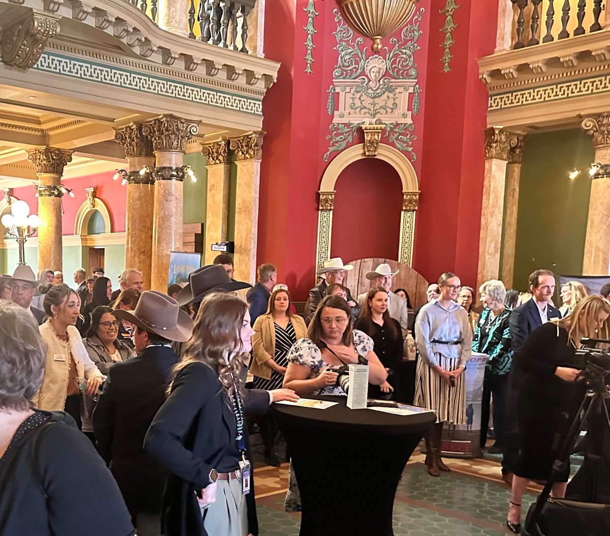 CoraforMT's tweet image. Ag Day at the Capitol! #Agriculture #FoodSecurity #shoplocal #eatlocal