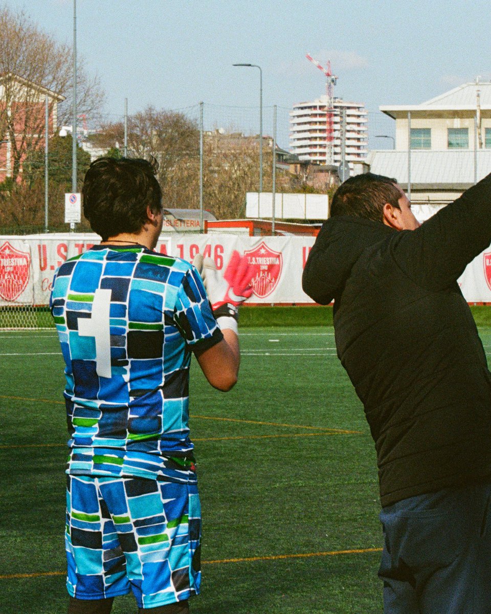 orangeket's tweet image. 🔴⚪️ @asvelasca on film 

📸 Canon AE-1 
🎞️ Kodak Ultramax 400 &amp;amp; Fujifilm 400 

#35mm #filmisnotdead #analogphotography #analogfootball