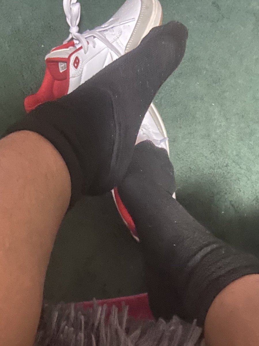 ilovetianasfeet's tweet photo. Socks anyone??
.
.
.
#sellingitems #feetworshi̇p #footfetısh #fetish #socks #footlovers #feetbuyer #linkinbio #facetimesesh https://t.co/uASSHM2oxl
