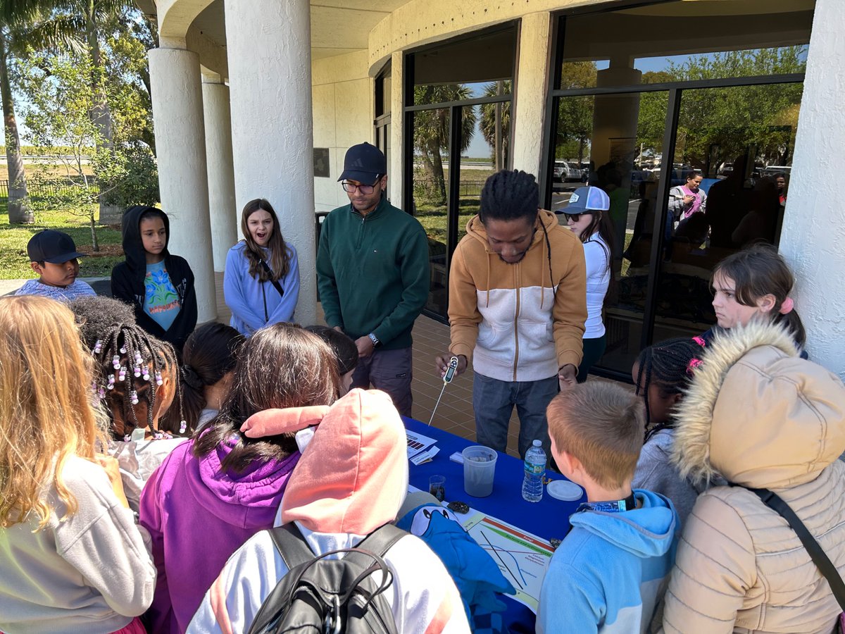Sustainable Ag UF (@ufsustainableag) on Twitter photo Earlier today we had a group of fourth graders come learn about soil pH and its importance in growing plants. Graduate students <a href="/anik0077/">Md Anik Mahmud</a> and Berson did a fine job interacting with them and responding to tough questions. <a href="/EvergladesREC/">UF IFAS Everglades REC - Belle Glade</a> <a href="/SoilWaterSci/">UF/IFAS Dept of Soil, Water & Ecosystem Sciences</a> <a href="/MattVanweelden/">Matthew VanWeelden</a> Earlier today we had a group of fourth graders come learn about soil pH and its importance in growing plants. Graduate students <a href="/anik0077/">Md Anik Mahmud</a> and Berson did a fine job interacting with them and responding to tough questions. <a href="/EvergladesREC/">UF IFAS Everglades REC - Belle Glade</a> <a href="/SoilWaterSci/">UF/IFAS Dept of Soil, Water & Ecosystem Sciences</a> <a href="/MattVanweelden/">Matthew VanWeelden</a>