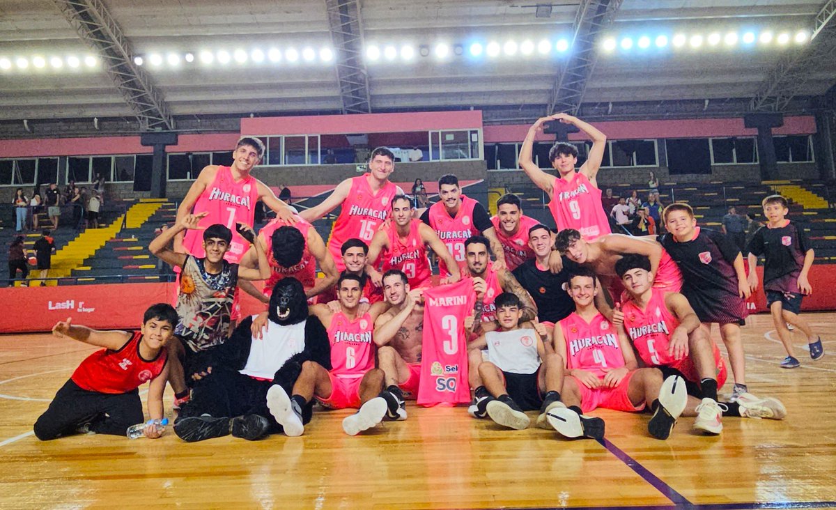 🔴⚪ | <a href="/hlhbasquetmza/">Huracán Las Heras Básquet</a> fue contundente ante Facundo para treparse a la punta

🖇️ argentina.basketball/liga-federal/n…