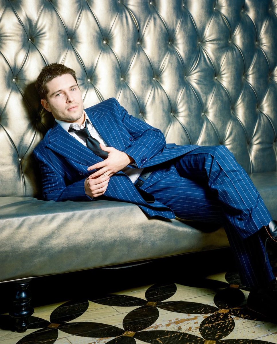 Impossiblebye's tweet image. Rubinstein Friday photoshoots never miss