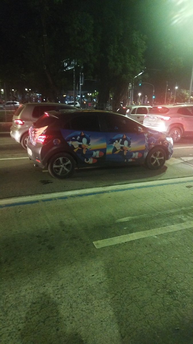 nini1104imokenp's tweet photo. TAVA NA RUA E KKKKKKKKK OLHA ESSE CARRO CARA NAMORAL https://t.co/i76VMZdybr