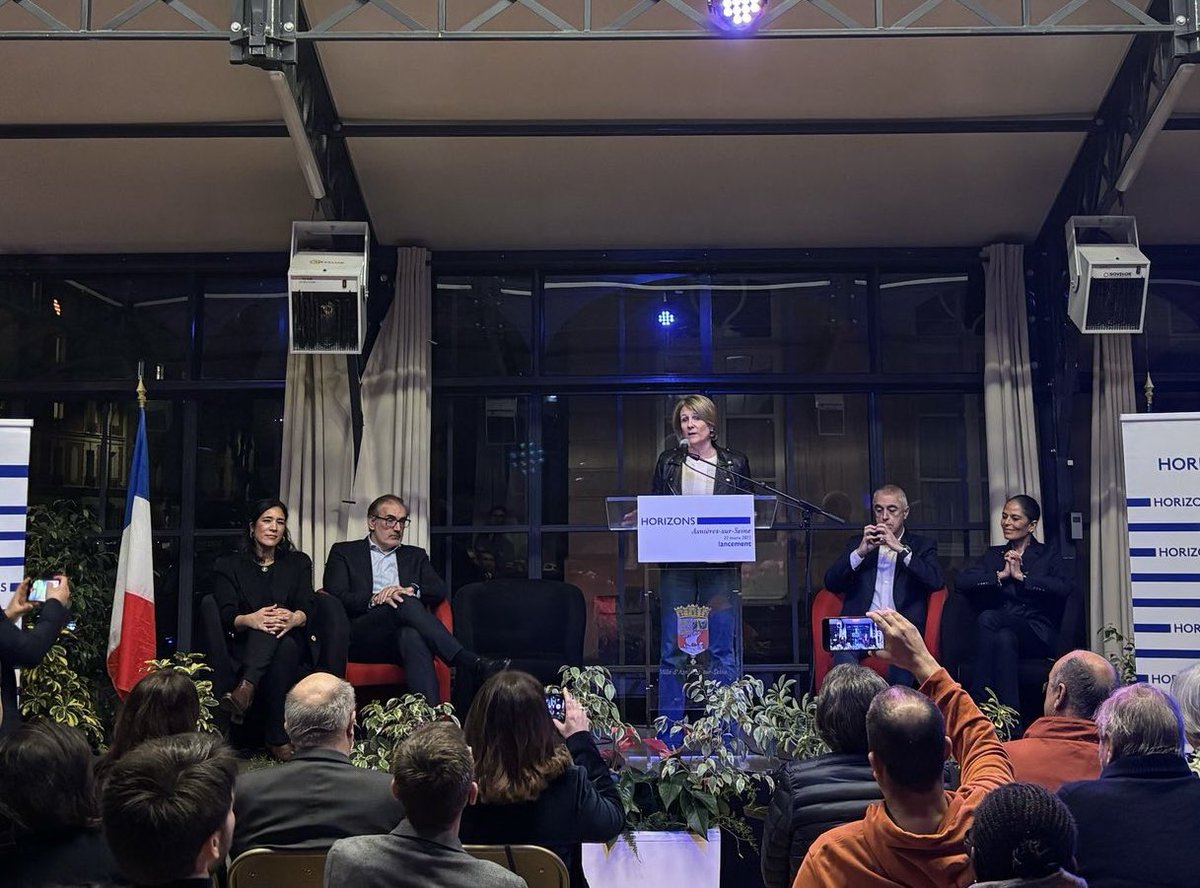 Isabelle de Crécy (@isabelledecrecy) on Twitter photo Très beau lancement du comité <a href="/HorizonsLeParti/">Horizons</a> à Asnières. Merci et bravo à <a href="/AngelinaCharef/">Angelina BOURDIER-CHAREF</a> notre nouvelle déléguée municipale. Merci à <a href="/maeschlimann/">Manuel Aeschlimann</a> et <a href="/MDoAeschlimann/">Marie-Do Aeschlimann</a> pour leur accueil et à <a href="/Arnaud_Pericard/">Arnaud Péricard</a> pour sa présence fidèle <a href="/horizons_hds/">Horizons 92</a> Très beau lancement du comité <a href="/HorizonsLeParti/">Horizons</a> à Asnières. Merci et bravo à <a href="/AngelinaCharef/">Angelina BOURDIER-CHAREF</a> notre nouvelle déléguée municipale. Merci à <a href="/maeschlimann/">Manuel Aeschlimann</a> et <a href="/MDoAeschlimann/">Marie-Do Aeschlimann</a> pour leur accueil et à <a href="/Arnaud_Pericard/">Arnaud Péricard</a> pour sa présence fidèle <a href="/horizons_hds/">Horizons 92</a>