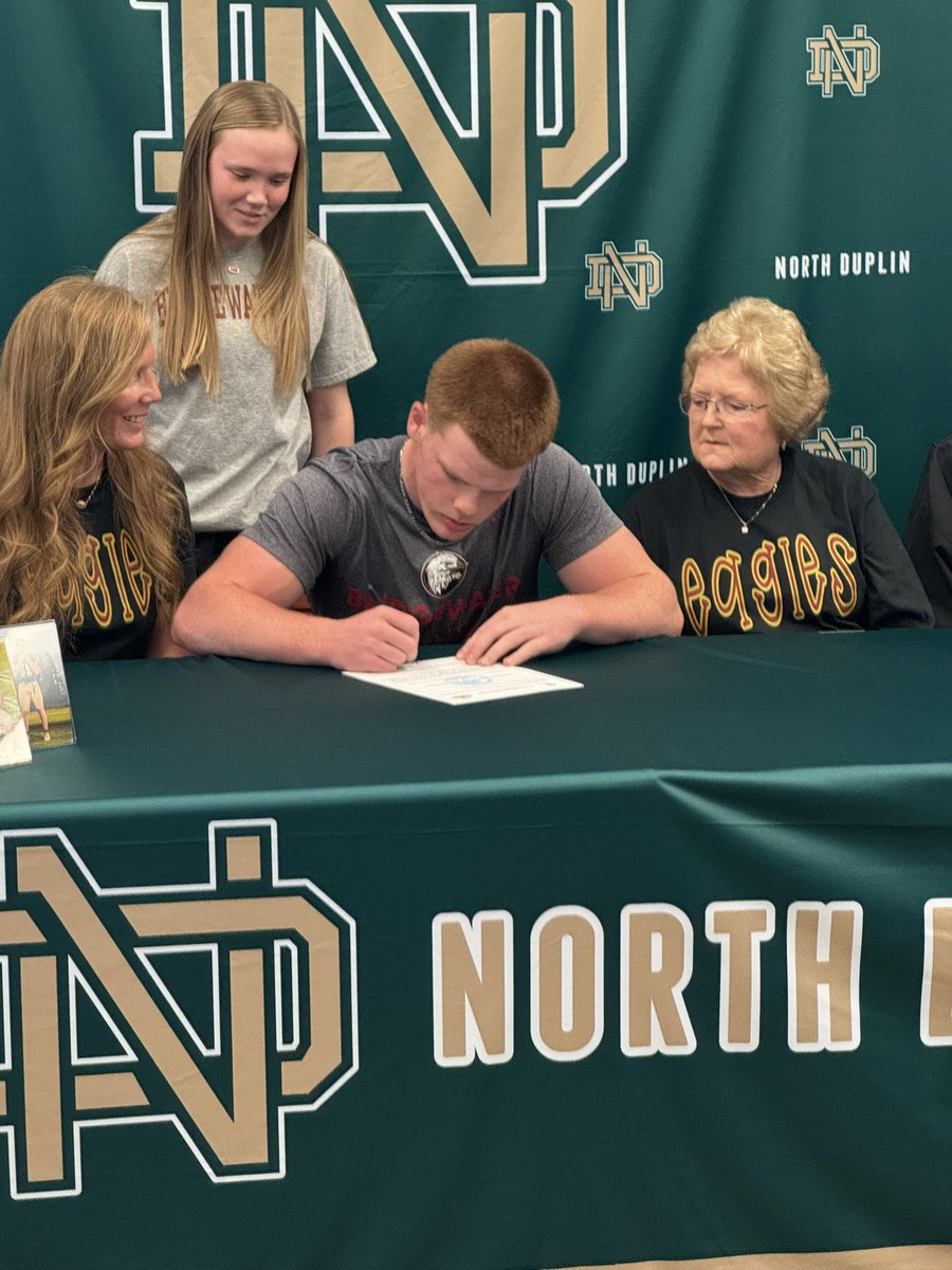 Isaac Davis (@isaacroyal7) on Twitter photo A huge moment made even better with my coaches, family, teammates, and friends by my side! Excited for this new journey ahead! Go Eagles! 🦅
#BridgewaterBound #FootballFamily <a href="/NDHSFootball/">North Duplin FB</a> <a href="/BH2OFootball/">Bridgewater Football</a> <a href="/RebelStrength/">H. Martin</a> <a href="/coachbrhodes/">Brad Rhodes</a> <a href="/CoachLangston11/">Cody</a> <a href="/CoachPallenFB/">Peyton Allen</a> A huge moment made even better with my coaches, family, teammates, and friends by my side! Excited for this new journey ahead! Go Eagles! 🦅
#BridgewaterBound #FootballFamily <a href="/NDHSFootball/">North Duplin FB</a> <a href="/BH2OFootball/">Bridgewater Football</a> <a href="/RebelStrength/">H. Martin</a> <a href="/coachbrhodes/">Brad Rhodes</a> <a href="/CoachLangston11/">Cody</a> <a href="/CoachPallenFB/">Peyton Allen</a>