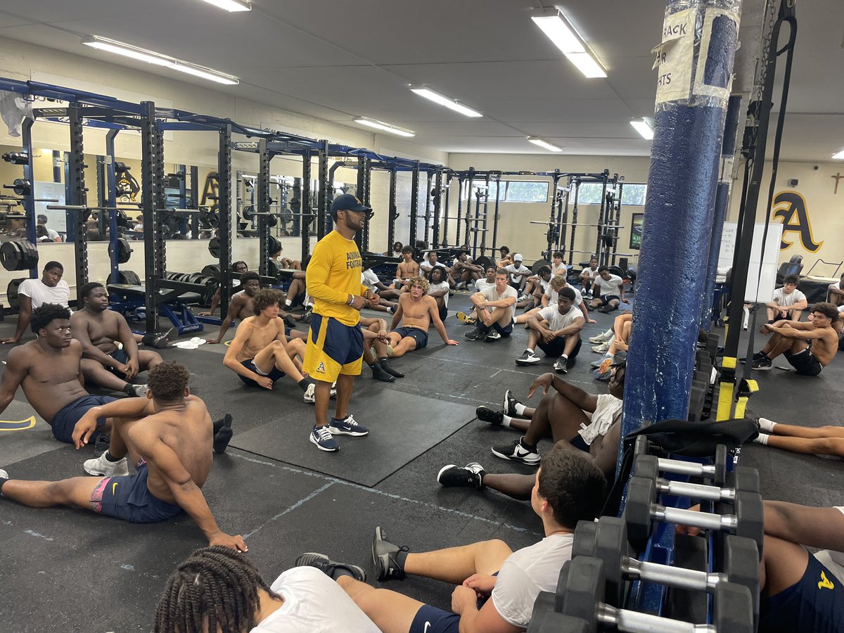 Aquinas Football (@sta_football) on Twitter photo 🔹🔸 Being labeled a “MAN” is an endearing title accomplished by working and serving to earn its honorable worth.🔸🔹
#FTF
#Brotherly_Love
#YouGoWeGo
<a href="/CoachHarriott/">Roger Harriott</a> 🔹🔸 Being labeled a “MAN” is an endearing title accomplished by working and serving to earn its honorable worth.🔸🔹
#FTF
#Brotherly_Love
#YouGoWeGo
<a href="/CoachHarriott/">Roger Harriott</a>