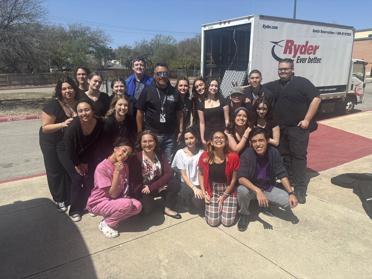 Harlan Theatre (@harlantheatre) on Twitter photo Thank you Mr. Y <a href="/Rick_Yzaguirre/">Rick Yzaguirre</a> for supporting our company at District UIL OAP!! Always showing up big time for our HAWKS🩵🖤🎭<a href="/NISDHarlan/">Harlan High School</a> <a href="/HarlanPtsa/">Harlan PTSA</a> Thank you Mr. Y <a href="/Rick_Yzaguirre/">Rick Yzaguirre</a> for supporting our company at District UIL OAP!! Always showing up big time for our HAWKS🩵🖤🎭<a href="/NISDHarlan/">Harlan High School</a> <a href="/HarlanPtsa/">Harlan PTSA</a>