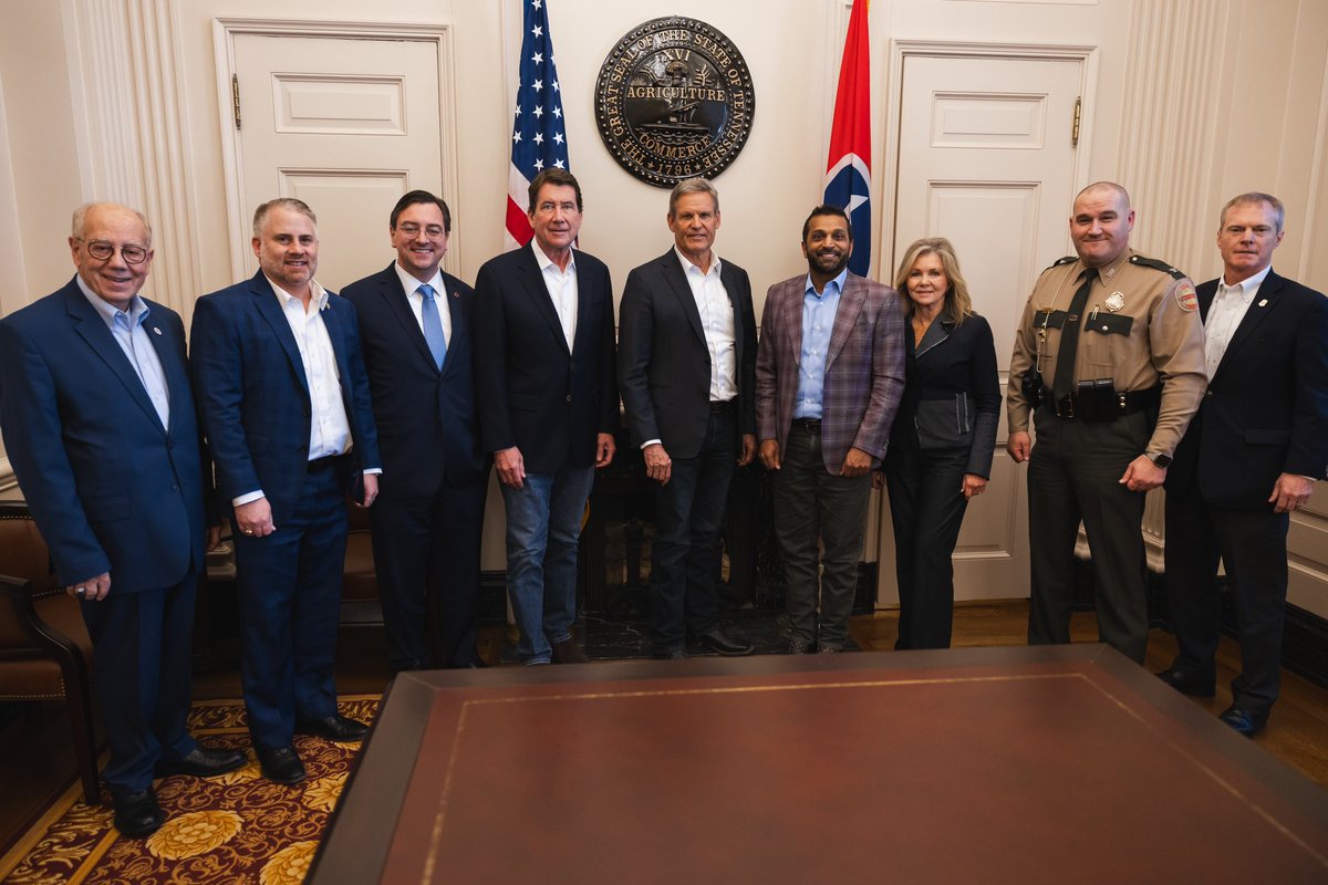 FBI Director Kash Patel (@fbidirectorkash) on Twitter photo When I was first selected to lead the FBI, I promised that my team and I would work collaboratively with our regional partners to help make America safe.
Our visit to Nashville today was part of that renewed commitment.
Thank you <a href="/SenatorHagerty/">Senator Bill Hagerty</a>, <a href="/MarshaBlackburn/">Sen. Marsha Blackburn</a>, <a href="/GovBillLee/">Gov. Bill Lee</a>, When I was first selected to lead the FBI, I promised that my team and I would work collaboratively with our regional partners to help make America safe.
Our visit to Nashville today was part of that renewed commitment.
Thank you <a href="/SenatorHagerty/">Senator Bill Hagerty</a>, <a href="/MarshaBlackburn/">Sen. Marsha Blackburn</a>, <a href="/GovBillLee/">Gov. Bill Lee</a>,
