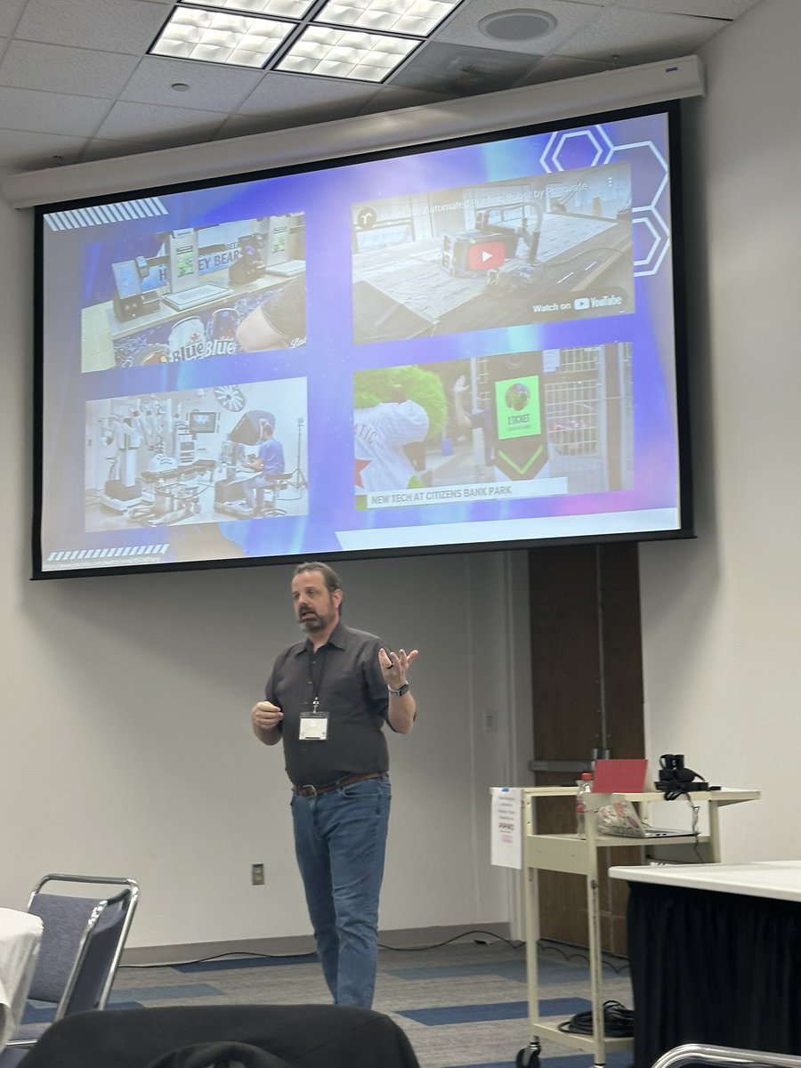 Absolutely amazing time presenting <a href="/CommonGroundMD/">Common Ground MD</a> on #AIinEdu! Great crowd &amp; awesome discussions! Can’t wait for the rest of the conference! #DreamJob <a href="/wasdpa/">Waynesboro Area SD</a>