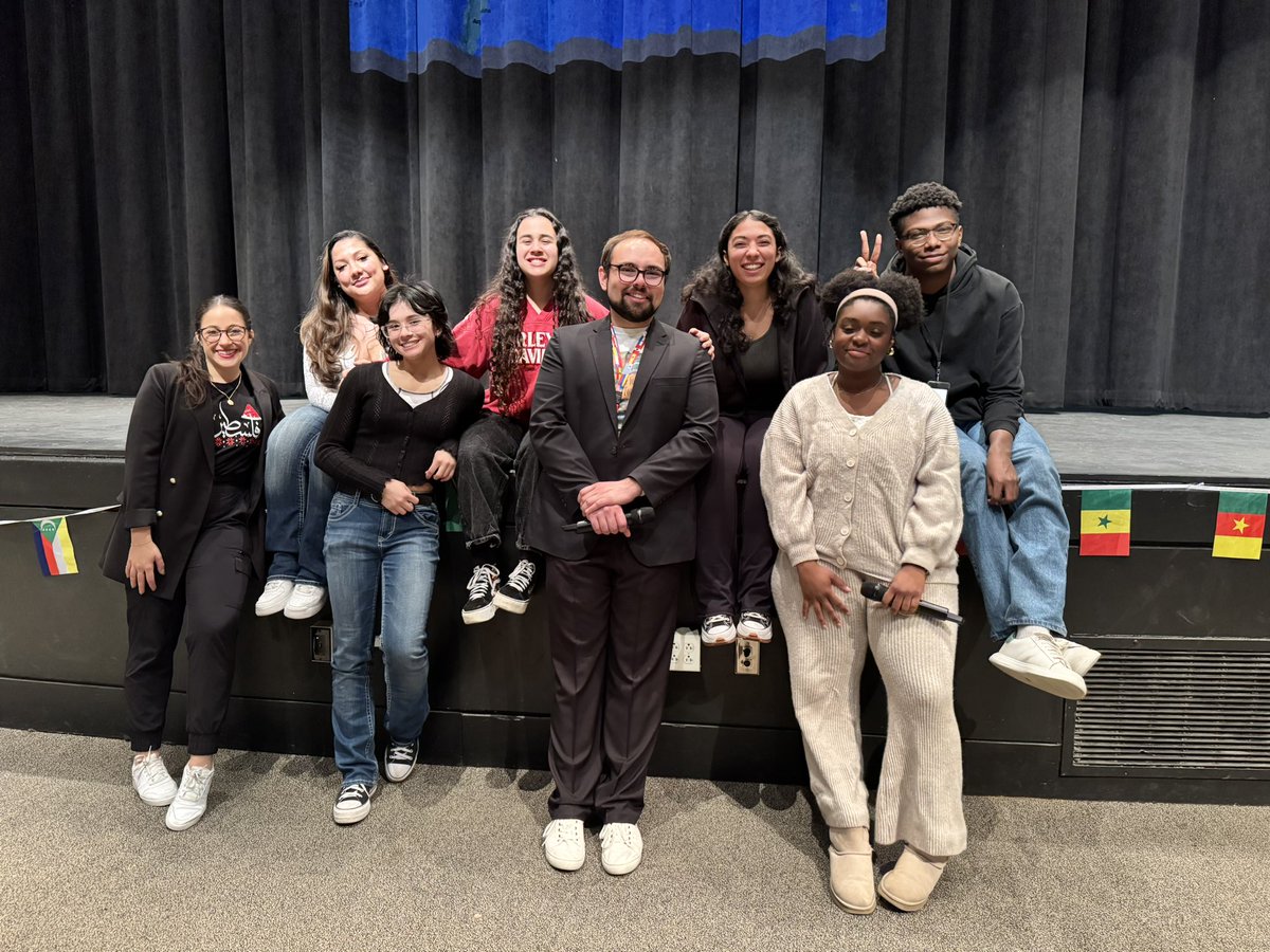 senoritapacheco's tweet photo. On “Cultural Lenses Day,” a panel of students from diverse backgrounds shared personal stories that tied with this year’s theme, “Languages Take You Places. Thank you Señorita Musa and Señor Leonard for facilitating such a powerful conversation! @Taunton_Schools @JHarrisonTHS https://t.co/3FTNuNKTAP