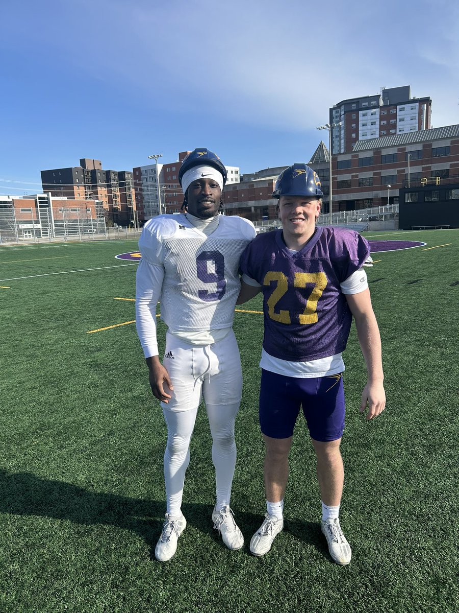The last practice before Spring Camp is in the books and the hard hat winners are: 

O - WR Layomi Ojutalayo
D - DB Owen Goetz

All practices over the next two weeks are open to the public. We’d love to see you. 

#SoarAbove