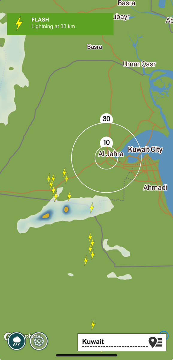 kuwaitweather's tweet photo. سحب رعدية الان تدخل الكويت من جهة الغرب والجنوب الغربي … #طقس_الكويت #طقس_العرب https://t.co/f5itU0c4LG
