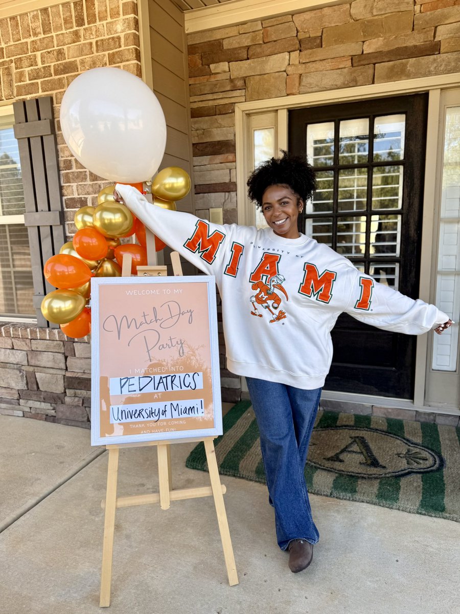 KAY 🧸 tweet media