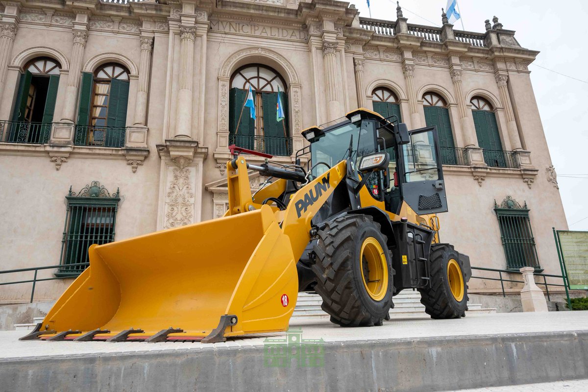 NUEVA PALA CARGADORA 0KM PARA SERVICIOS URBANOS

Con el compromiso de seguir mejorando la calidad de los servicios, adquirimos una pala cargadora 0km, financiada con fondos municipales. Esta adquisición forma parte de un esfuerzo continuo por renovar el parque automotor municipal