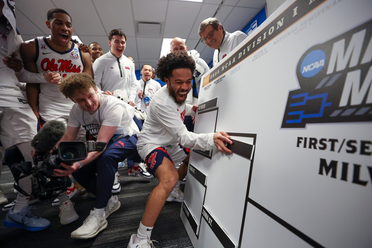 SHARPIE.

#HottyToddy x #Culture