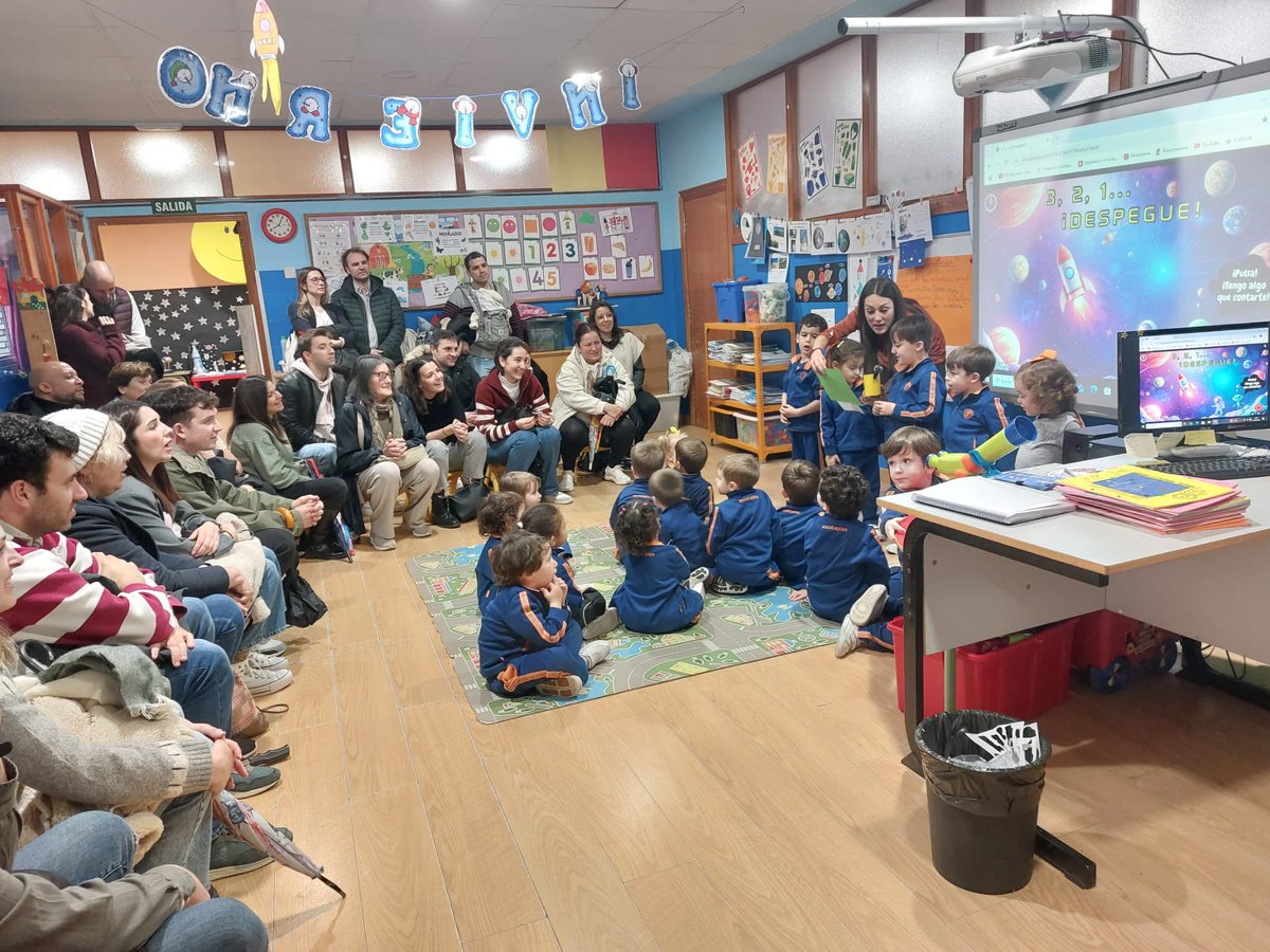 EscolapiosADH's tweet photo. 🎉 ¡Hoy hemos celebrado una fiesta de aprendizaje muy especial en el colegio!
Con mucho entusiasmo y alegría, hemos compartido con nuestras familias el final de nuestro proyecto. Estamos muy orgullosos de todo lo aprendido y de la colaboración tan especial que hemos vivido!✨ https://t.co/MHhPOCR2p1