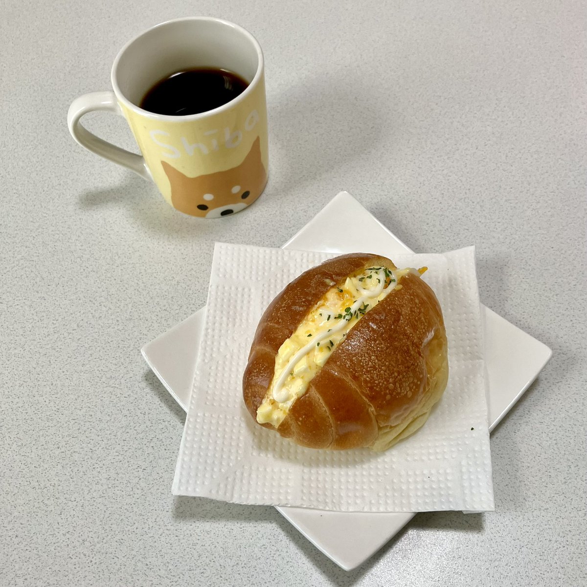 Funky_tony63's tweet photo. 3.22土曜日
今日もは一日前橋市で
job
今朝は玉子パン🥐
旨し
#eggbread
#DOUTOR https://t.co/kK1dhZPjpN
