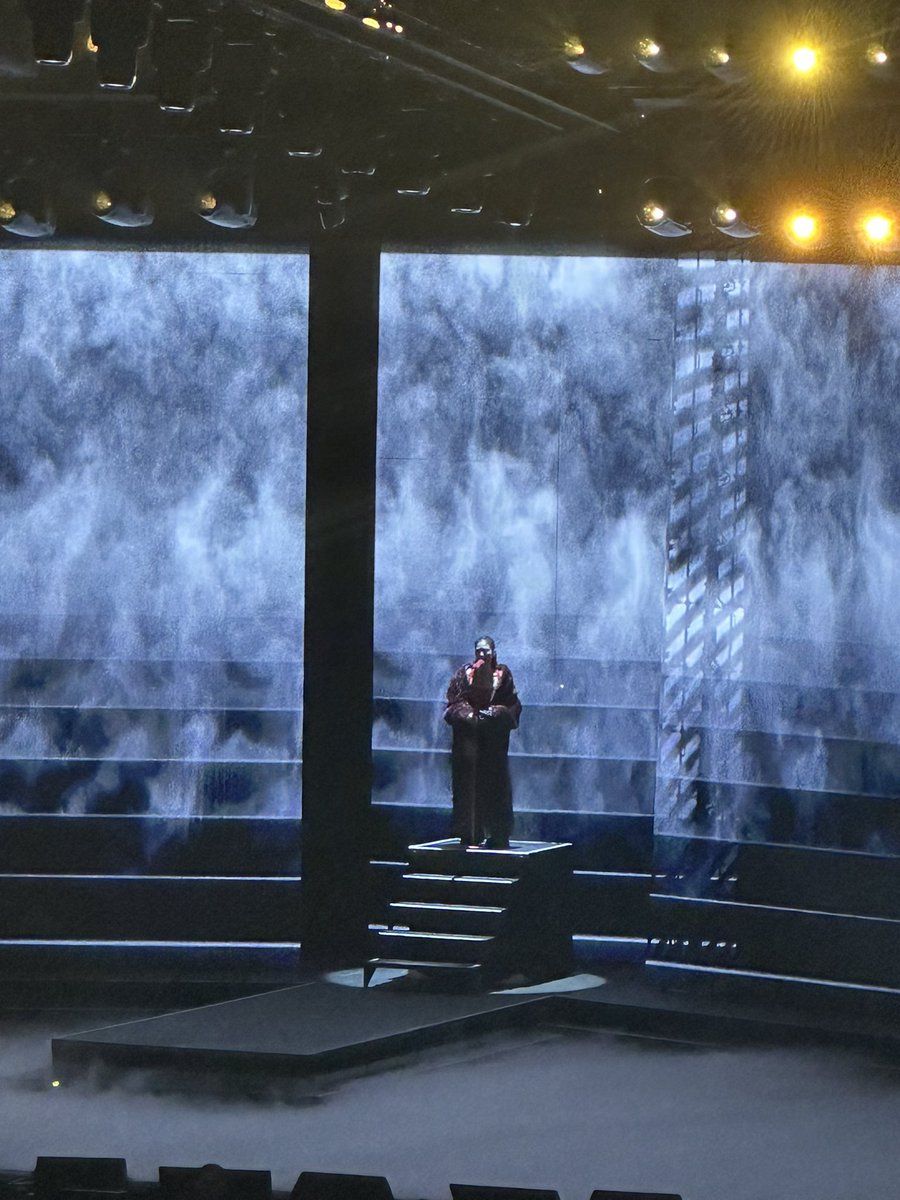 eaterypoint's tweet image. jennie tonight 🫶
#rubyexperienceparis