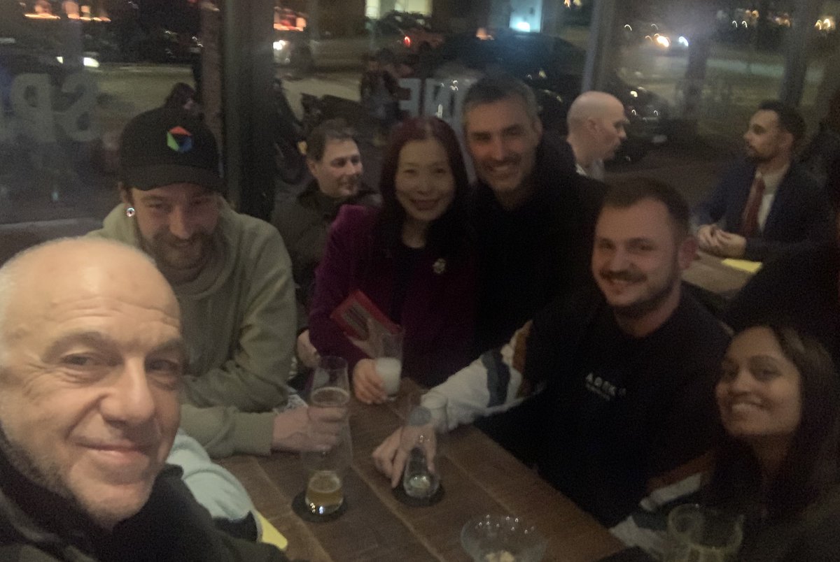JMCambaceres's tweet photo. Suite mission @Etat_Neuchatel avec #ChristineZhao. Rencontre BeertoBeer startups bitcoin-cryptos-blockchain avec @alexis_roussel. RV lendemain avec @nicolasvradis et #RolandNötzel ministère économie, #ArnaudFornachon banque #Syz et  #StéphaneFallet pdt association IASwiss.Visites https://t.co/PuWuUrCu5Y