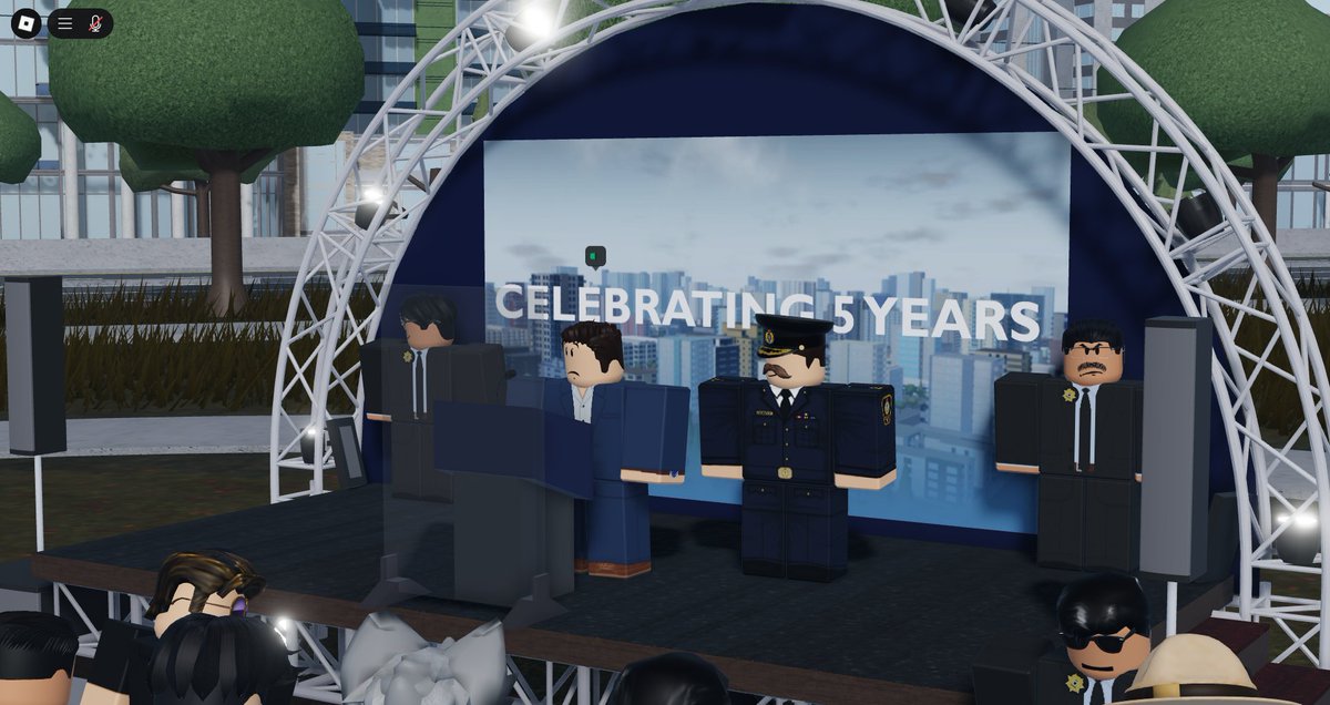 VancouverRoblox's tweet image. Thank you to those who came out to celebrate 5 years!!