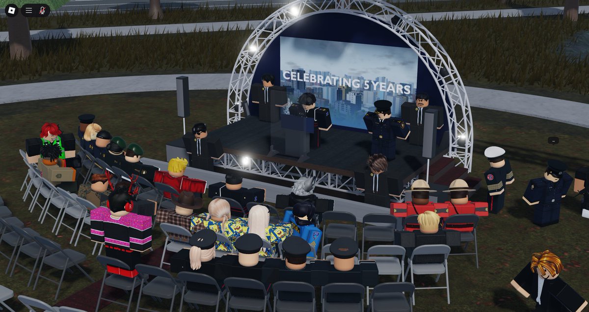 VancouverRoblox's tweet image. Thank you to those who came out to celebrate 5 years!!