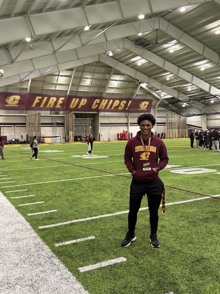 Braylen Naves 3⭐️⭐️⭐️ (@braylen_naves) on Twitter photo Glad I got to come back HOME! Can’t wait to get after it this summer! <a href="/CMU_Football/">Central Michigan Football</a> <a href="/DrinkallCoach/">Matthew Drinkall 🇺🇸</a> <a href="/Coach_BJFarrell/">BJ Farrell</a> <a href="/SheldonCroneyJr/">Sheldon Croney Jr.</a> <a href="/Coach_Butler_/">Garrett Butler</a> <a href="/CoachMurphy87/">Keith Murphy</a> <a href="/abiiicox/">Abigayl Cox</a> <a href="/CoachSakk/">Jacob Sakk</a> <a href="/coachdfulton/">Derek Fulton</a> <a href="/CoachHaydenMace/">Hayden Mace</a> <a href="/CoachChapin/">Jim Chapin</a> <a href="/CoachDeBastiani/">Mark DeBastiani</a> <a href="/JaydenTankTerry/">Jayden “Tank” Terry 3⭐️ C/O 2026</a> Glad I got to come back HOME! Can’t wait to get after it this summer! <a href="/CMU_Football/">Central Michigan Football</a> <a href="/DrinkallCoach/">Matthew Drinkall 🇺🇸</a> <a href="/Coach_BJFarrell/">BJ Farrell</a> <a href="/SheldonCroneyJr/">Sheldon Croney Jr.</a> <a href="/Coach_Butler_/">Garrett Butler</a> <a href="/CoachMurphy87/">Keith Murphy</a> <a href="/abiiicox/">Abigayl Cox</a> <a href="/CoachSakk/">Jacob Sakk</a> <a href="/coachdfulton/">Derek Fulton</a> <a href="/CoachHaydenMace/">Hayden Mace</a> <a href="/CoachChapin/">Jim Chapin</a> <a href="/CoachDeBastiani/">Mark DeBastiani</a> <a href="/JaydenTankTerry/">Jayden “Tank” Terry 3⭐️ C/O 2026</a>