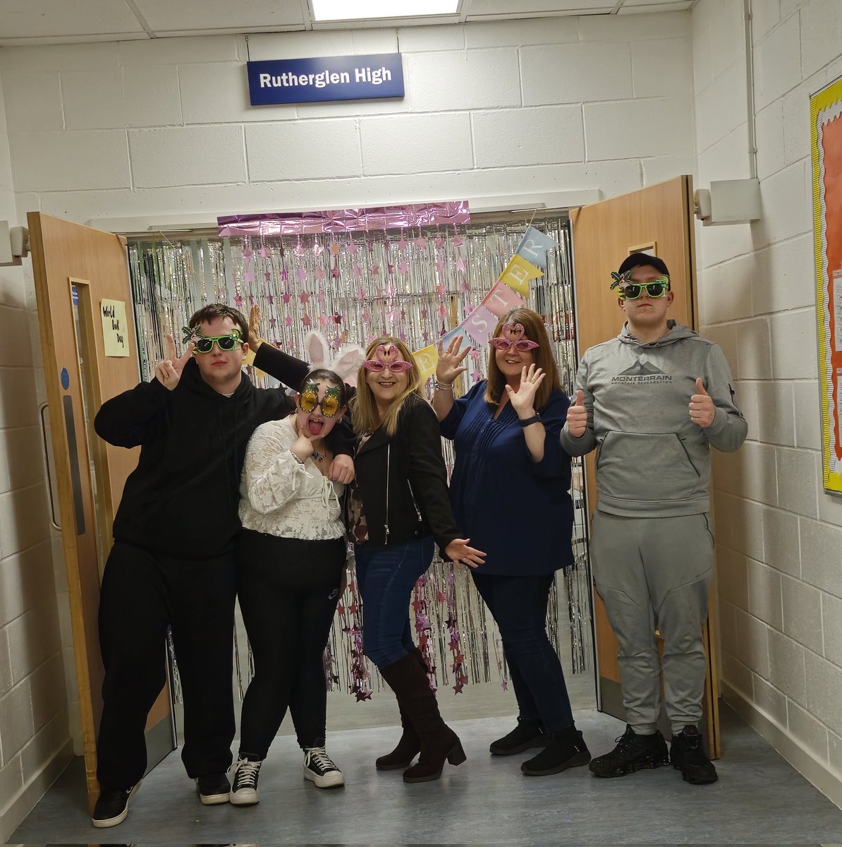 Well done <a href="/RutherglenHigh/">Rutherglen High School</a> PTA for another fabulous family event. Always happy to come support our community partners. #BecauseofCLD #youthworkchangeslives #TheMFactor