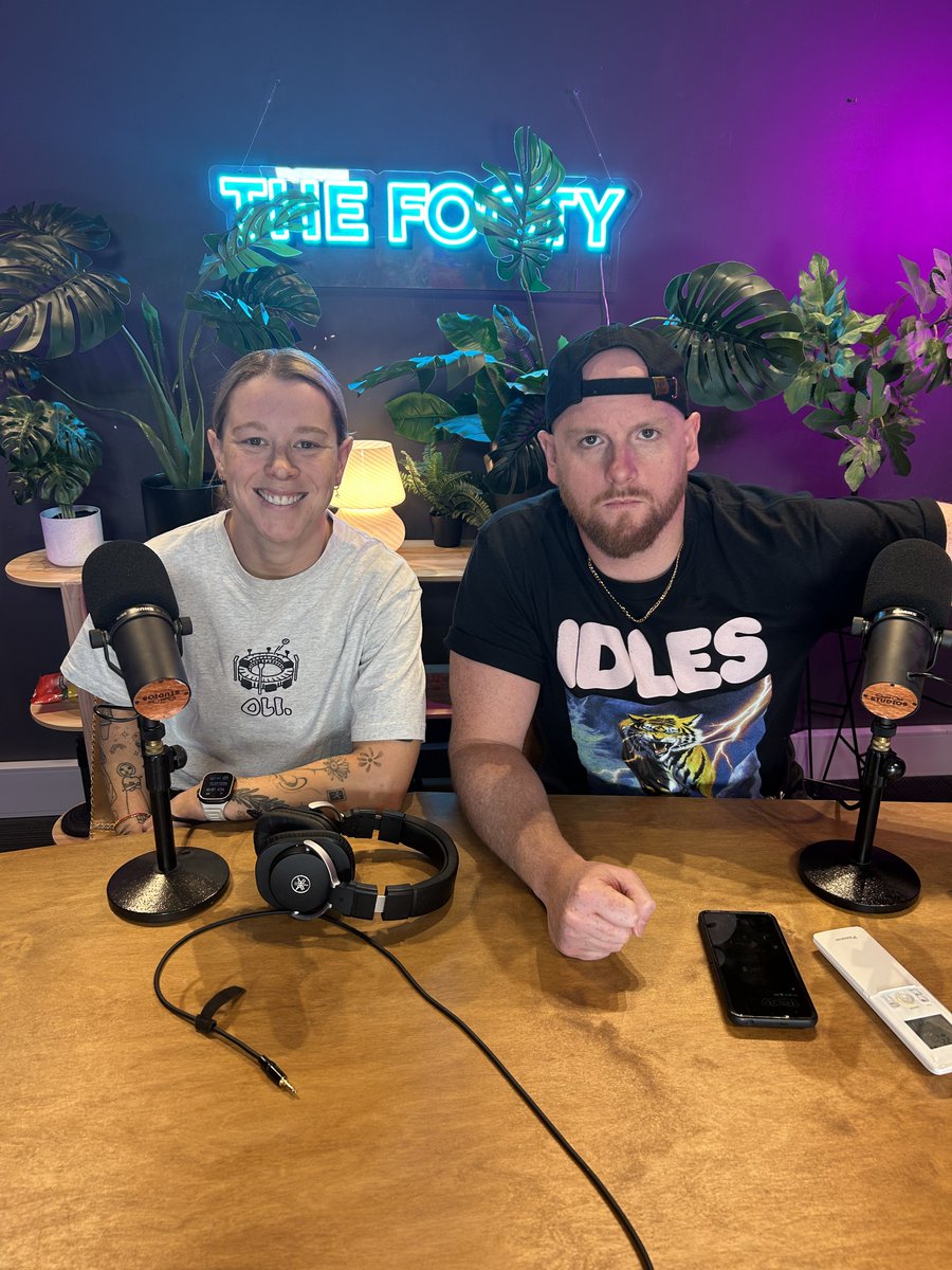 Paddy Grindlay (@pad_nauseum) on Twitter photo Two of my favourites talking football. <a href="/kateemac9/">Kate McCarthy</a> x <a href="/thefootywithbro/">The Footy with Broden Kelly</a> is now on the internet.
For moving pictures: youtu.be/BPkd0MGmFY4?si… Two of my favourites talking football. <a href="/kateemac9/">Kate McCarthy</a> x <a href="/thefootywithbro/">The Footy with Broden Kelly</a> is now on the internet.
For moving pictures: youtu.be/BPkd0MGmFY4?si…