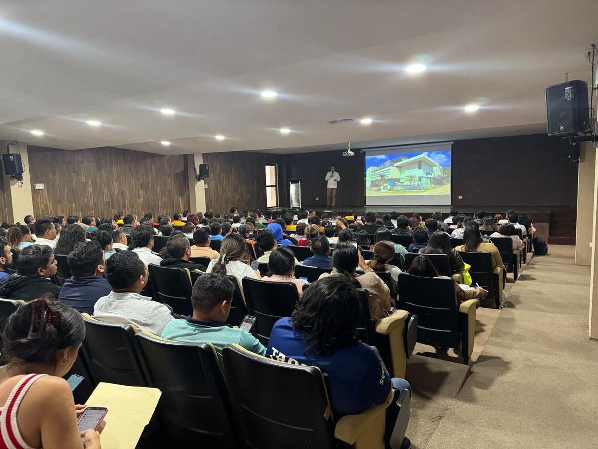 Esta semana, el <a href="/tecdesoftware/">Tecnológico de Software</a> participó en una enriquecedora reunión de trabajo con directivos del subsistema de Telebachilleratos del Estado de Yucatán. 
¡Gracias por la invitación y la confianza! Seguimos construyendo puentes hacia un futuro más inclusivo e innovador.