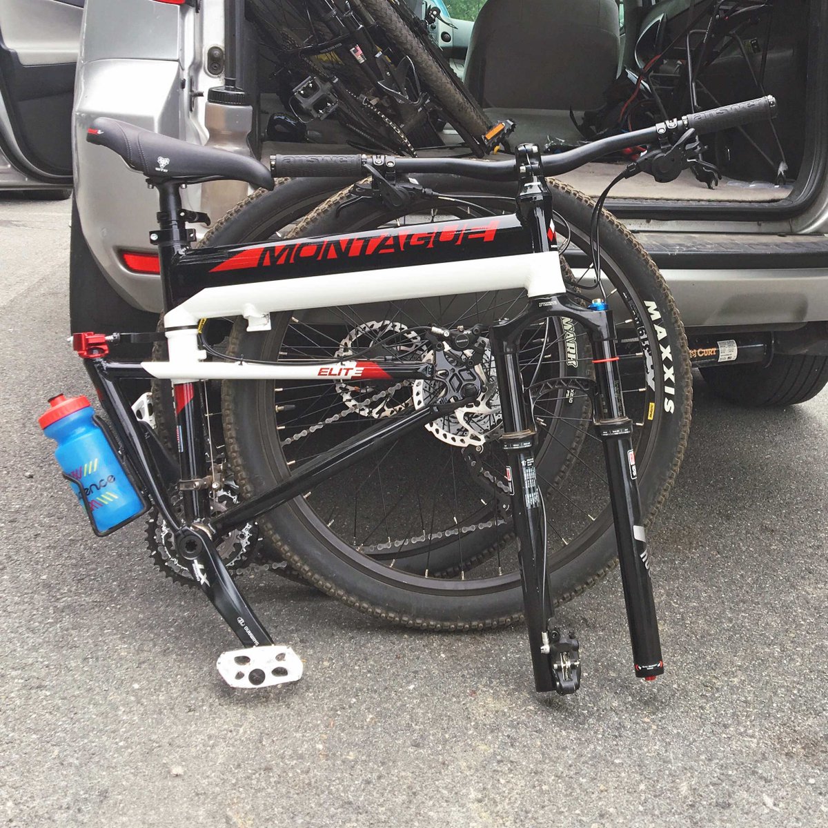 Heading into the weekend with the Paratrooper Elite - the most off-road capable folding bike in the world.

With 27.5 wheels, a Shimano XT drivetrain, RockShox fork, and our patented frame - you can unfold and hit the trails in seconds. 🚵

➡️See more at montaguebikes.com/product/paratr…