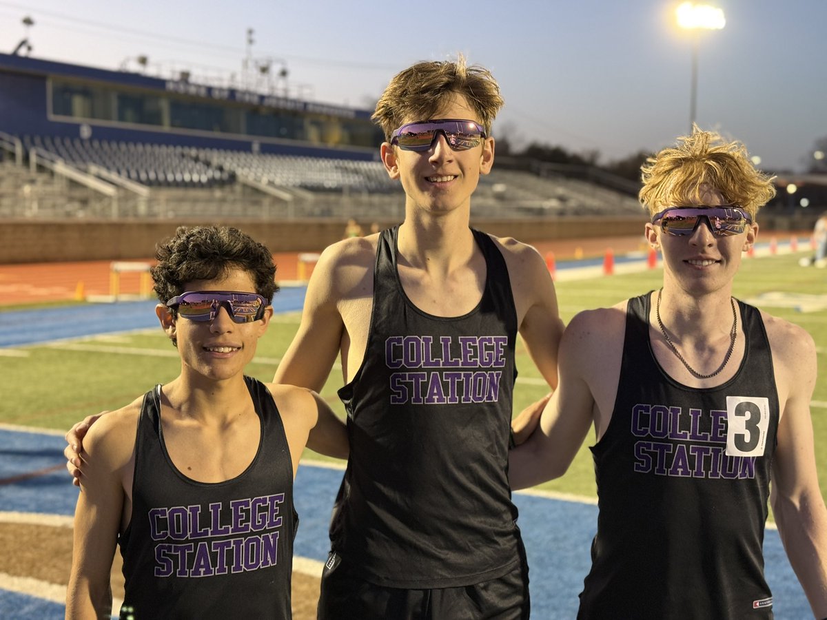 CSHS Boys TF (@cshs_tf) on Twitter photo 😈Jesuit Sheaner Relays 3200m😈
Guys laid it all out there this evening under the lights😤
Camilo 10:06
Justin 9:44
Vance 9:33
to be continued tomorrow…
#OxygenMonsters 😈Jesuit Sheaner Relays 3200m😈
Guys laid it all out there this evening under the lights😤
Camilo 10:06
Justin 9:44
Vance 9:33
to be continued tomorrow…
#OxygenMonsters