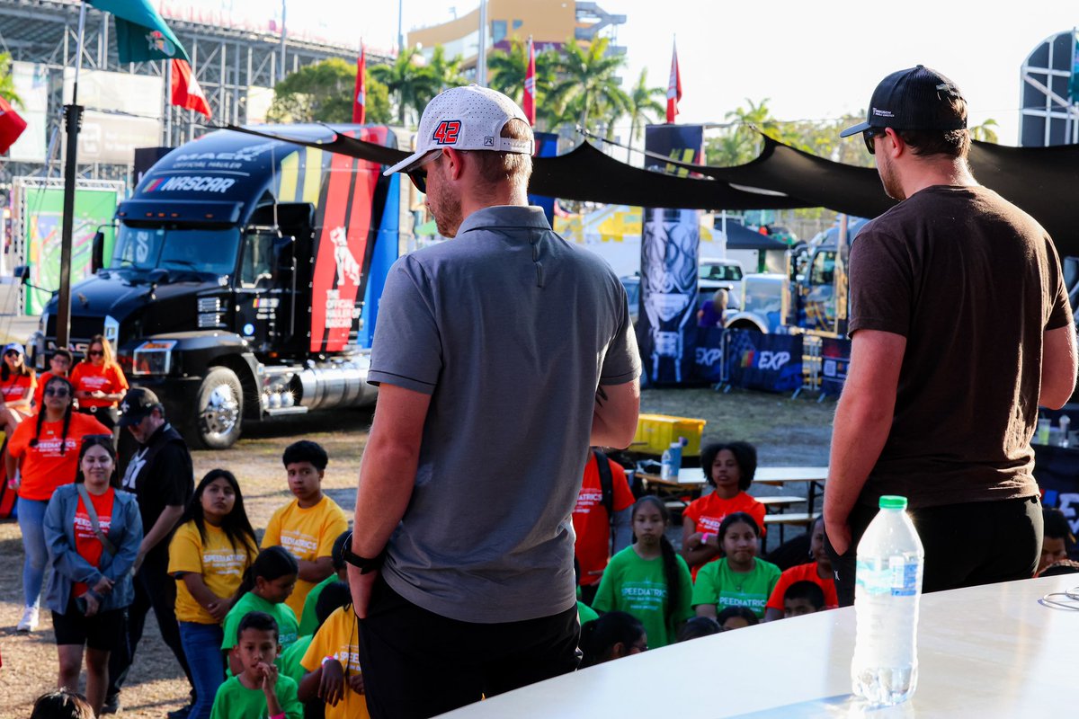 Thanks for introducing us to some special fans, <a href="/NASCAR_FDN/">The NASCAR Foundation</a> 

#PressTheAttack | #TeamChevy