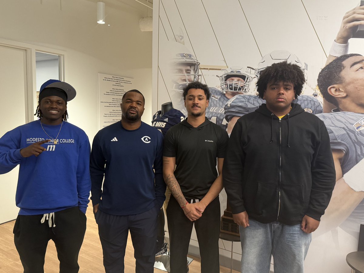Had a great visit at <a href="/UCDfootball/">UC Davis Football</a>! It was amazing to see campus and learn about the program! Glad to have met the staff! <a href="/VintagePlough/">Timothy Plough</a> <a href="/CoachChapatte/">Taylor Chapatte</a> <a href="/mcody83/">Mike Cody</a> <a href="/jackson_cloyd/">Coach Cloyd</a> <a href="/CoachATaylor3/">Austin Taylor</a> <a href="/treyshima/">Trey Shimabukuro</a> <a href="/JUCOFFrenzy/">JUCO Football Frenzy</a> <a href="/BradHoiseth/">Brad Hoiseth</a> <a href="/JuCoFootballACE/">JuCo Football Forer</a>