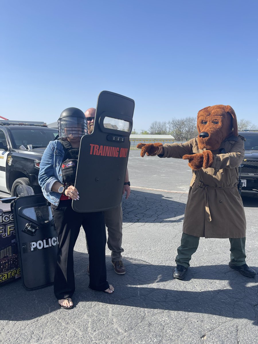 Jessica Riley tweet media