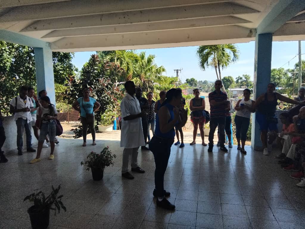 Se realiza en la Institución Educativa Liberación de Palma la Escuela de  Educación Familiar. Con el Tema:" Consumo de Drogas en  la Adolescencia". Actividad que se realiza en la Semana del Ejercicio Nacional Antidroga.👌👏
<a href="/CeciliaGPea2/">Cecilia Gé Peña</a> <a href="/YTSCUBA79/">Yamilé Torres Sardiña</a> 
<a href="/eporlandopt/">Orlando Pantoja Tamayo</a>