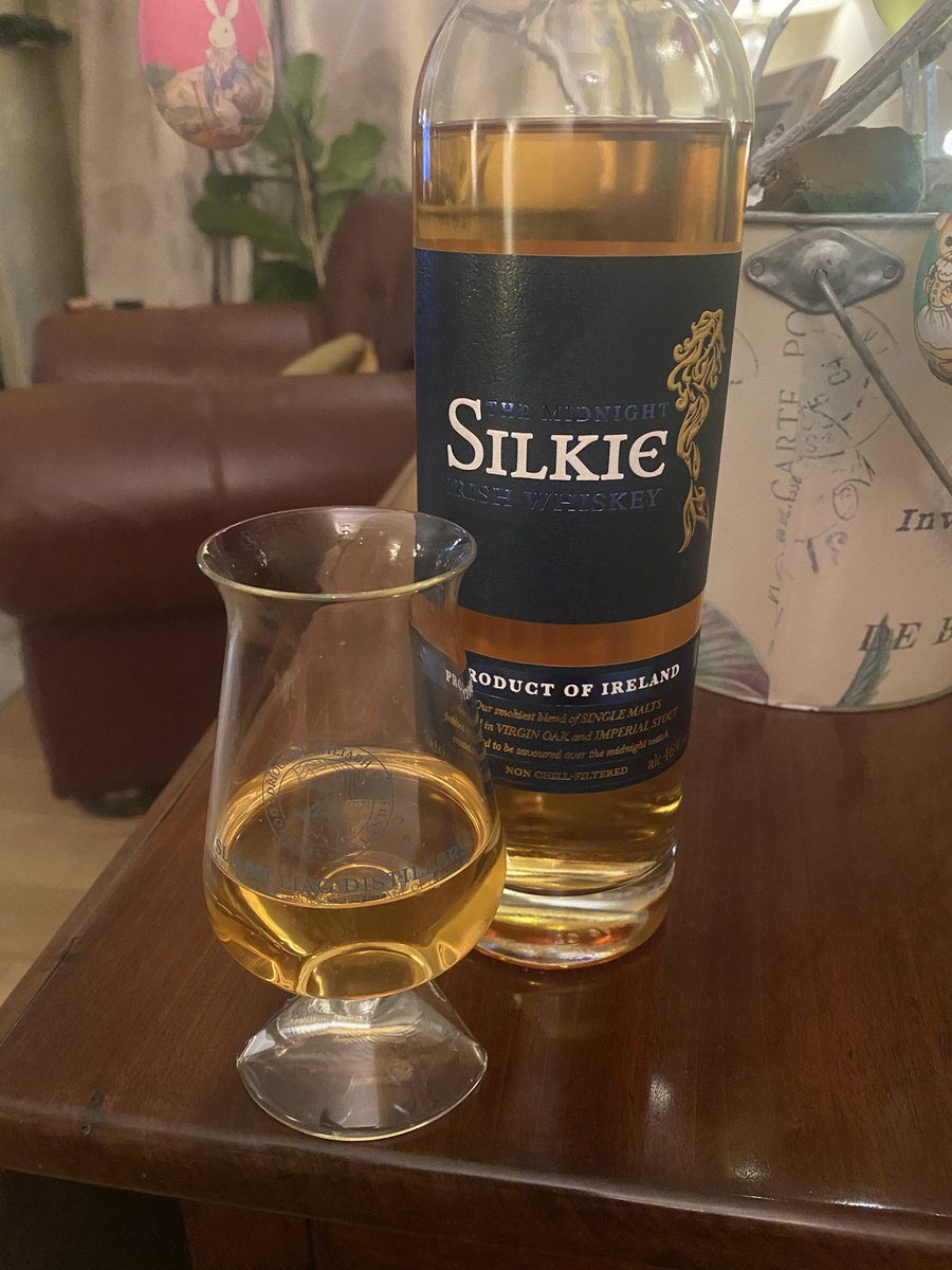 A smokey nightcap from <a href="/SliabhLiagDistl/">SliabhLiagDistillers</a> Slainte 🥃
