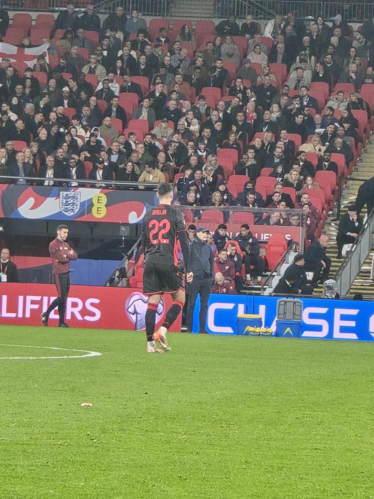 QueenSandy_CFC's tweet photo. Good to see Armando Broja back in action tonight #Madeincobham https://t.co/6lCXbwWnqG