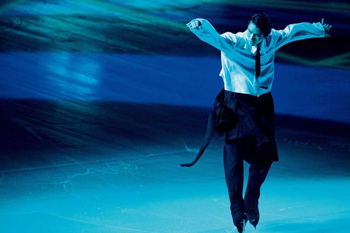 fashionjp's tweet photo. ＼世界的フィギュアスケーターの #羽生結弦 さんが表紙と巻頭を飾る『#装苑』３月号発売中‼️／

単独ツアー『Echoes of Life』の美しい衣装写真と製作にまつわる裏側を本人のコメントとともに展開⛸️✨

詳細はこちら▶️https://t.co/Q1JG0DOGDq
@YUZURUofficial_ #Echoes https://t.co/exu41VWWIQ