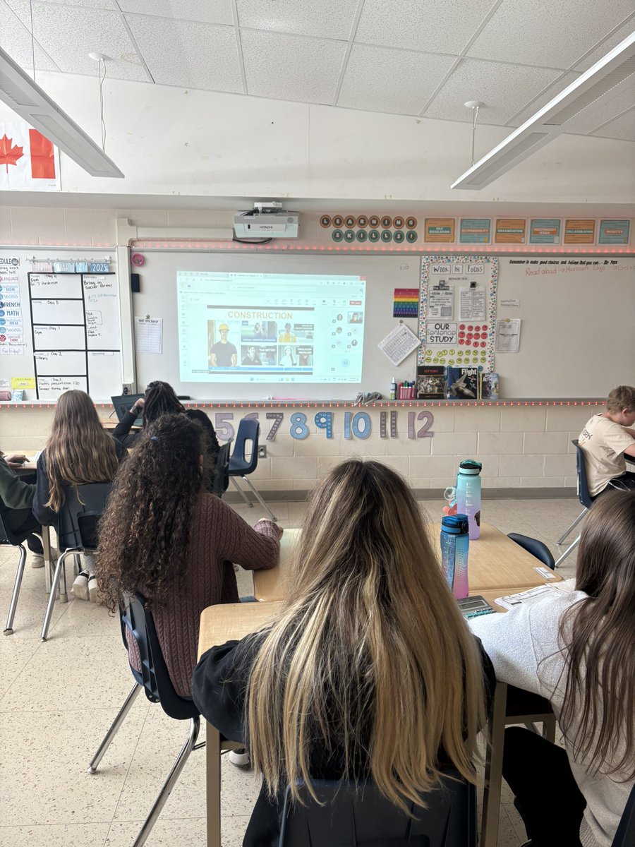 MsSmith48's tweet image. Exciting day for @madonnaroar Grade 6/7s as they joined a Skilled Trades Virtual Job Talk with @joncallegher! They gained valuable knowledge about apprenticeships through OYAP and careers in the skilled trades. @OYAPbhncdsb @JobTalksCanada
