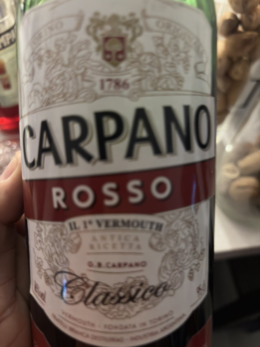 CabernetAR's tweet photo. @fmendiguren A mi me gusta el Carpano Rosso https://t.co/XrFDXmhwCv