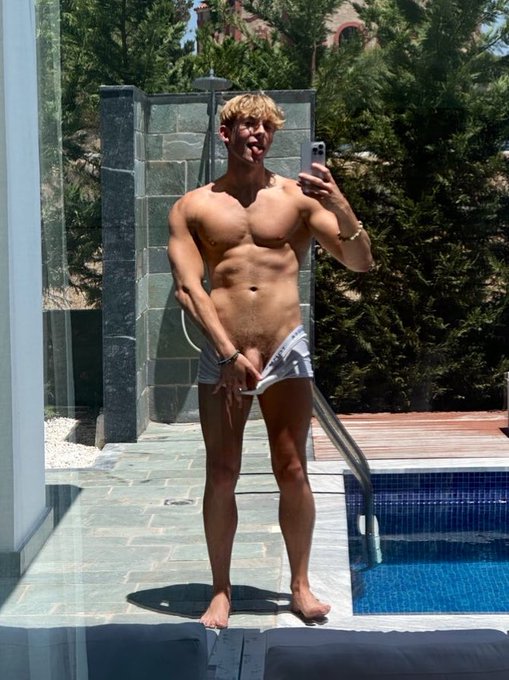 Watch ANGELICBOY's leaked NSFW photo on TwXstars