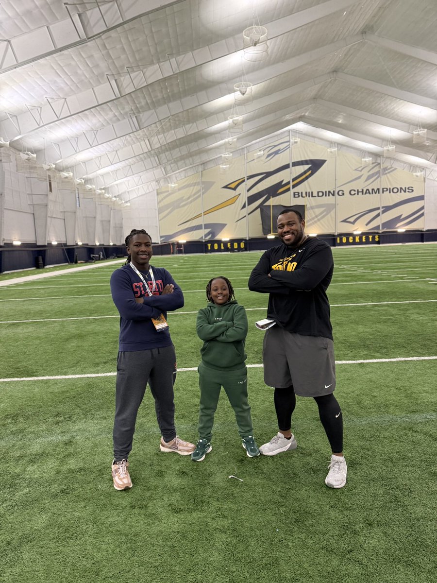 #AGTG After a great visit and conversation with <a href="/CoachNCole/">Coach Cole</a> I am blessed to receive my first D1 offer to The University of Toledo. I am Thankful for the opportunity <a href="/CoachMHopkins/">Martin Hopkins</a> <a href="/StRitaFootball/">St. Rita Football</a> <a href="/EDGYTIM/">Timothy “EDGYTIM” OHalloran</a> <a href="/LemmingReport/">Tom Lemming</a> <a href="/AllenTrieu/">Allen Trieu</a> <a href="/GregSmithRivals/">Greg Smith</a> <a href="/sixstarfootball/">Six Star Football | PLUS+</a> #weball