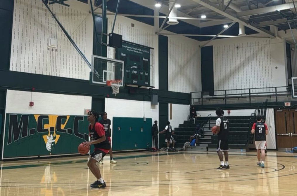 Raybefloatin's tweet photo. Us🤞🏾#Newjerseyelite https://t.co/R81XjjnQVj
