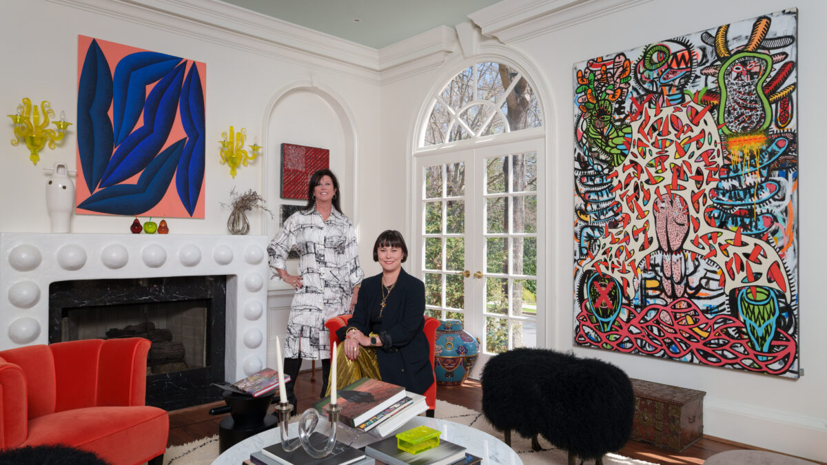Local Art Dealer Bridges the Gap: Showcashing Modern Art in Traditional Spaces. Click the link to read our story.
  
buckhead.com/local-art-deal…